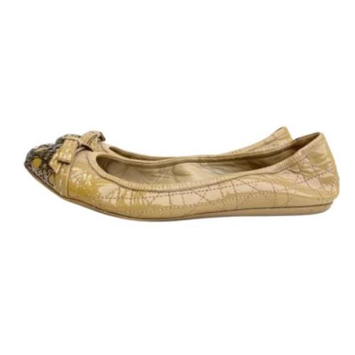 Pre-owned Leather flats Dior Vintage , Beige , Dames