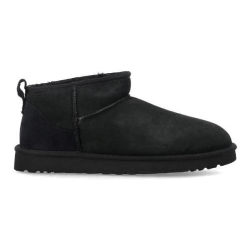 Zwarte Gesloten Schoenen - Classic Ultra Mini UGG , Black , Heren