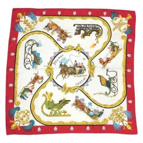 Pre-owned Silk scarves Hermès Vintage , Red , Dames