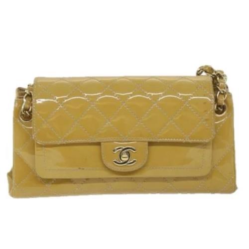 Pre-owned Leather chanel-bags Chanel Vintage , Yellow , Dames