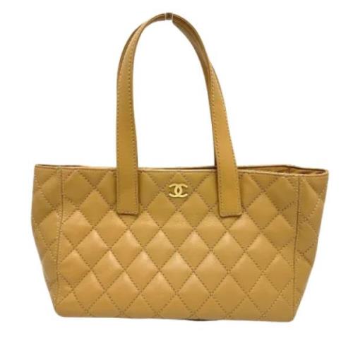 Pre-owned Leather chanel-bags Chanel Vintage , Beige , Dames