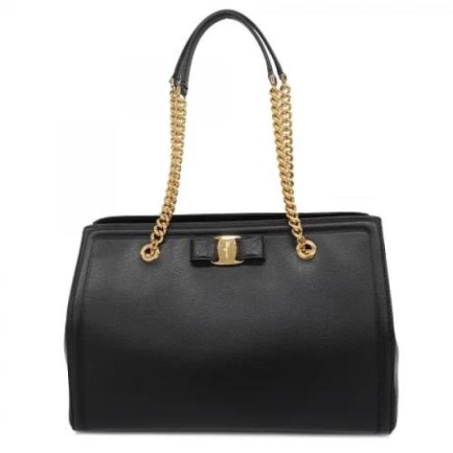 Pre-owned Leather shoulder-bags Salvatore Ferragamo Pre-owned , Black ...