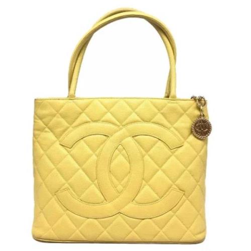 Pre-owned Leather handbags Chanel Vintage , Yellow , Dames