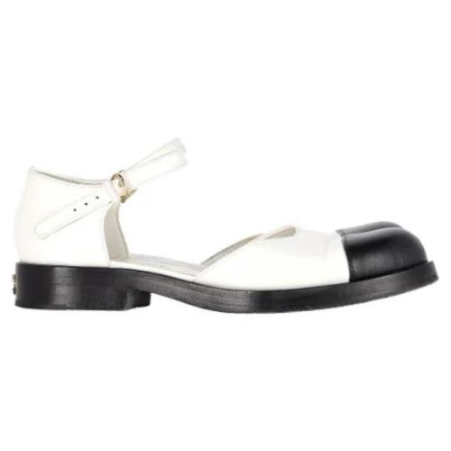 Pre-owned Leather flats Chanel Vintage , White , Dames