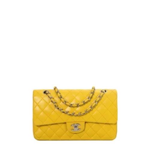 Pre-owned Leather chanel-bags Chanel Vintage , Yellow , Dames