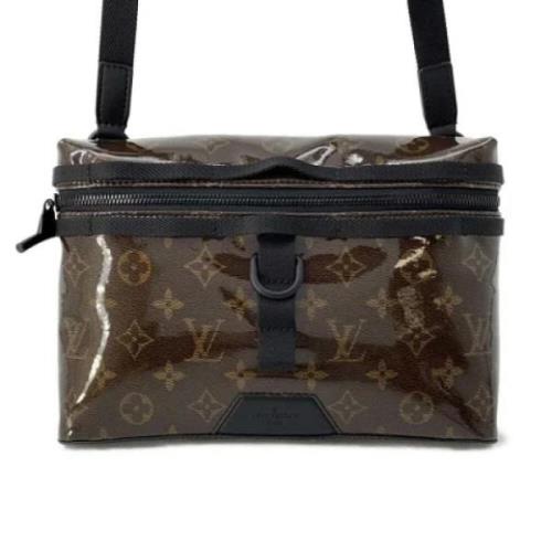 Pre-owned Fur pouches Louis Vuitton Vintage , Black , Unisex