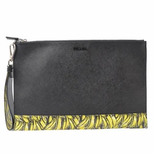 Pre-owned Leather clutches Prada Vintage , Black , Dames