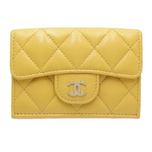 Pre-owned Leather wallets Chanel Vintage , Yellow , Dames