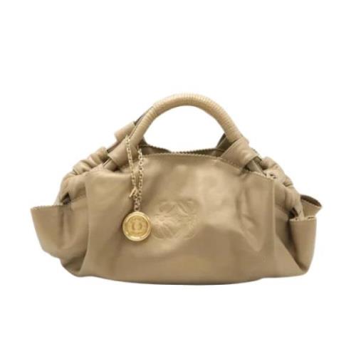 Pre-owned Leather handbags Loewe Pre-owned , Beige , Dames