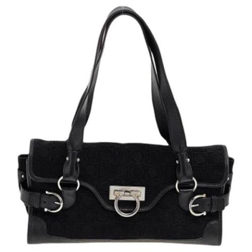 Pre-owned Leather shoulder-bags Salvatore Ferragamo Pre-owned , Black ...