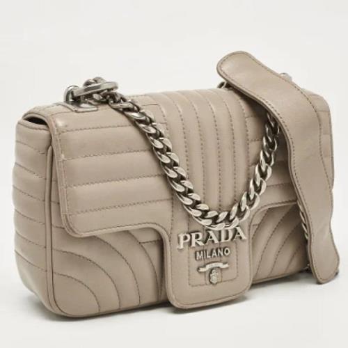 Pre-owned Leather prada-bags Prada Vintage , Beige , Dames