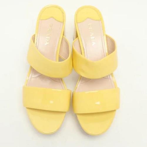 Pre-owned Fabric sandals Prada Vintage , Yellow , Dames