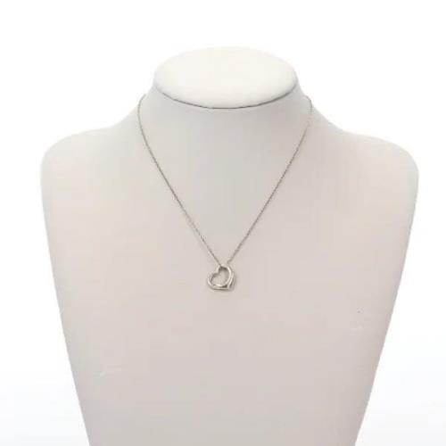 Pre-owned Metal necklaces Tiffany & Co. Pre-owned , Gray , Dames