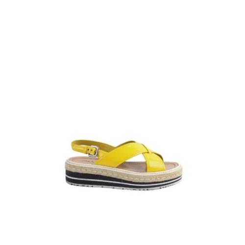 Pre-owned Canvas sandals Prada Vintage , Yellow , Dames