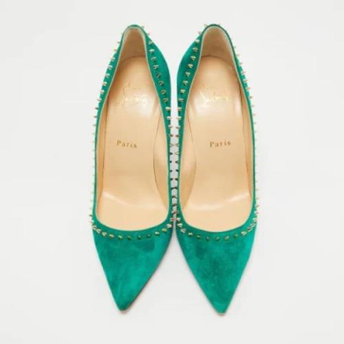 Pre-owned Suede heels Christian Louboutin Pre-owned , Green , Dames