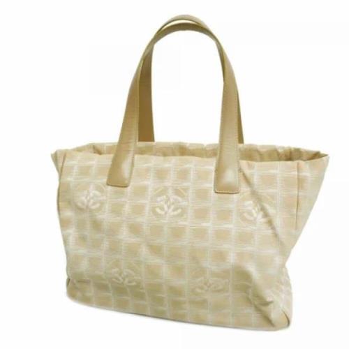 Pre-owned Nylon chanel-bags Chanel Vintage , Beige , Dames