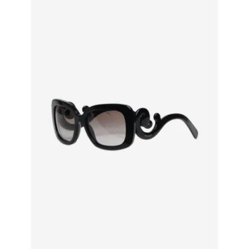 Pre-owned Glass sunglasses Prada Vintage , Black , Dames