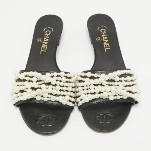 Pre-owned Leather sandals Chanel Vintage , Black , Dames