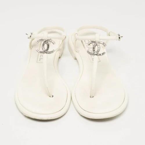 Pre-owned Leather sandals Chanel Vintage , White , Dames