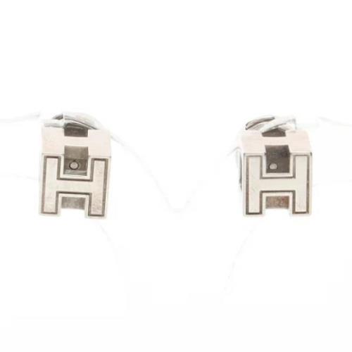 Pre-owned Metal earrings Hermès Vintage , Gray , Dames