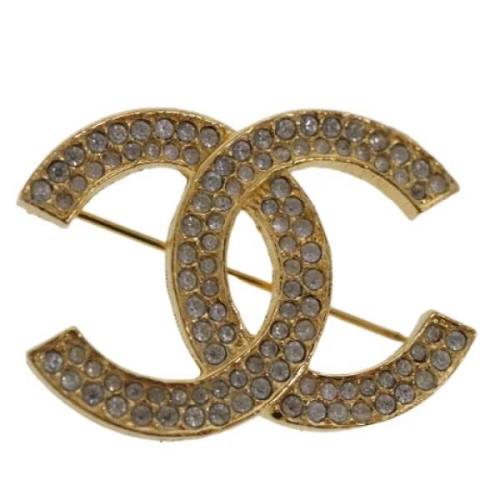 Pre-owned Metal brooches Chanel Vintage , Yellow , Dames