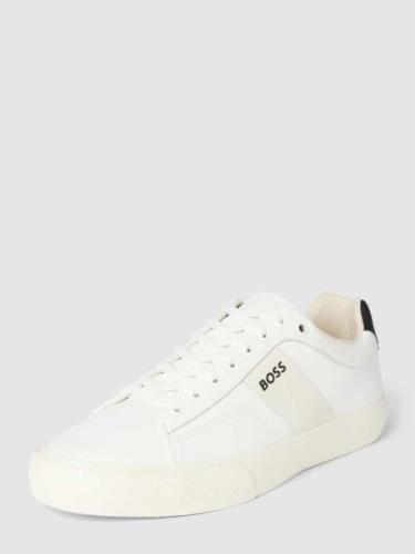 Sneakers in wit met contrastgarnering, model 'Adien'
