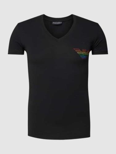 T-shirt met V-hals, model 'RAINBOW LOGO'