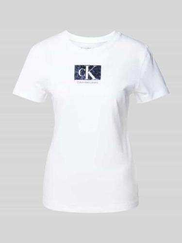 Slim fit T-shirt met labelprint