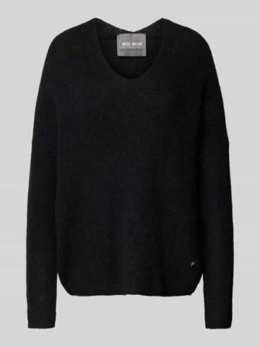 Gebreide pullover met V-hals, model 'THORA'