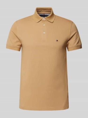 Slim fit poloshirt met labelstitching