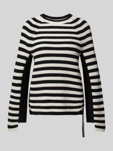 Gebreide pullover met labeldetails