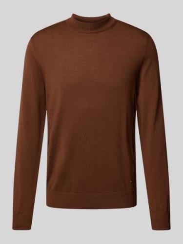 Gebreide pullover van scheerwol met opstaande kraag, model 'Davide'