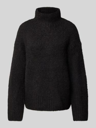 Gebreide pullover met opstaande kraag, model 'GABELLA'