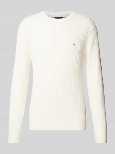 Slim fit gebreide pullover met visgraatstructuur