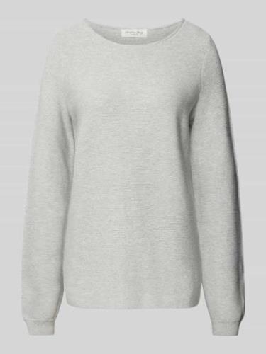 Gebreide pullover met ronde hals