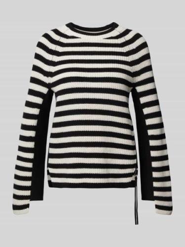 Gebreide pullover met labeldetails