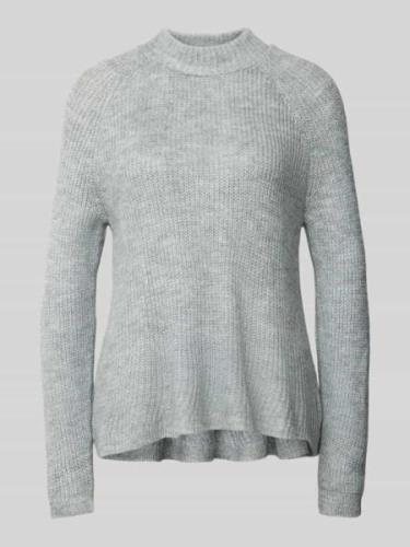 Gebreide pullover met ronde hals, model 'JADE'