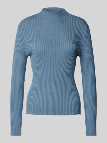 Gebreide pullover met boothals