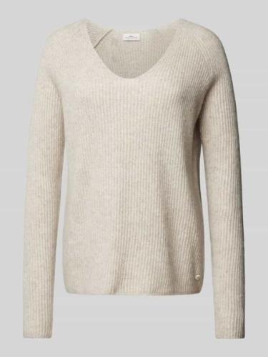 Gebreide pullover met V-hals