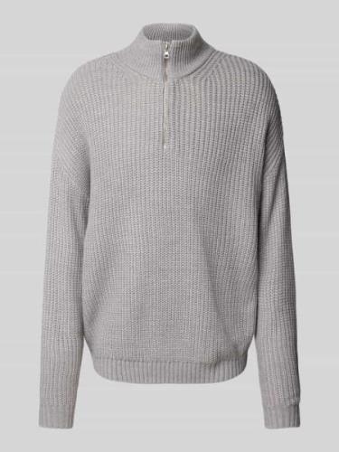 Gebreide pullover met ribboorden