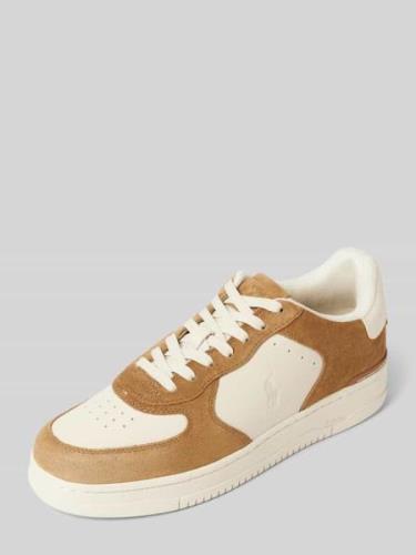 Sneakers met vetersluiting