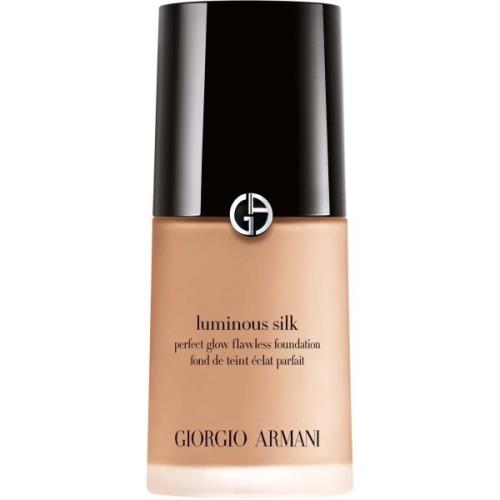 Giorgio Armani Luminous Silk Foundation 5.5 Medium, Peach