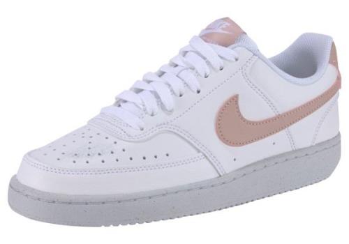 Nike Sportswear Sneakers COURT VISION LOW NEXT NATURE Design in de voe...