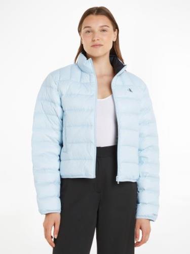 NU 20% KORTING: Calvin Klein Gewatteerde jas UL SHORT PUFFER Met geste...