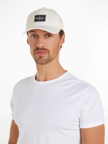 NU 20% KORTING: Calvin Klein Truckerpet MONO LOGO PATCH TRUCKER HAT