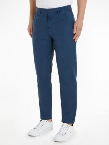 Tommy Hilfiger Chino CHELSEA GABARDINE GMD met logo borduursel op de a...