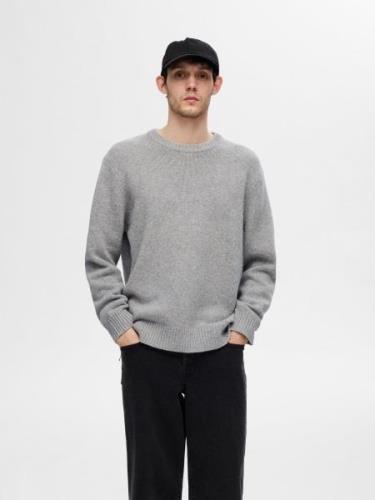 SELECTED HOMME Gebreide trui SLHCODY LS KNIT RELAXED CREW NECK NOOS