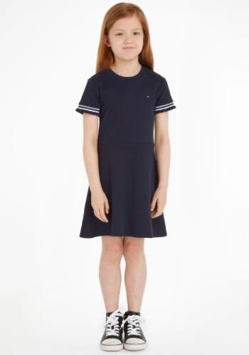 Tommy Hilfiger Jerseyjurk RUFFLE RIB KNIT DRESS Skatervorm, met ribstr...