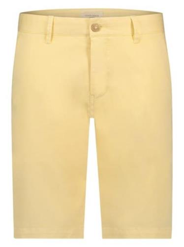 Seven Dials Aurtick short yellow